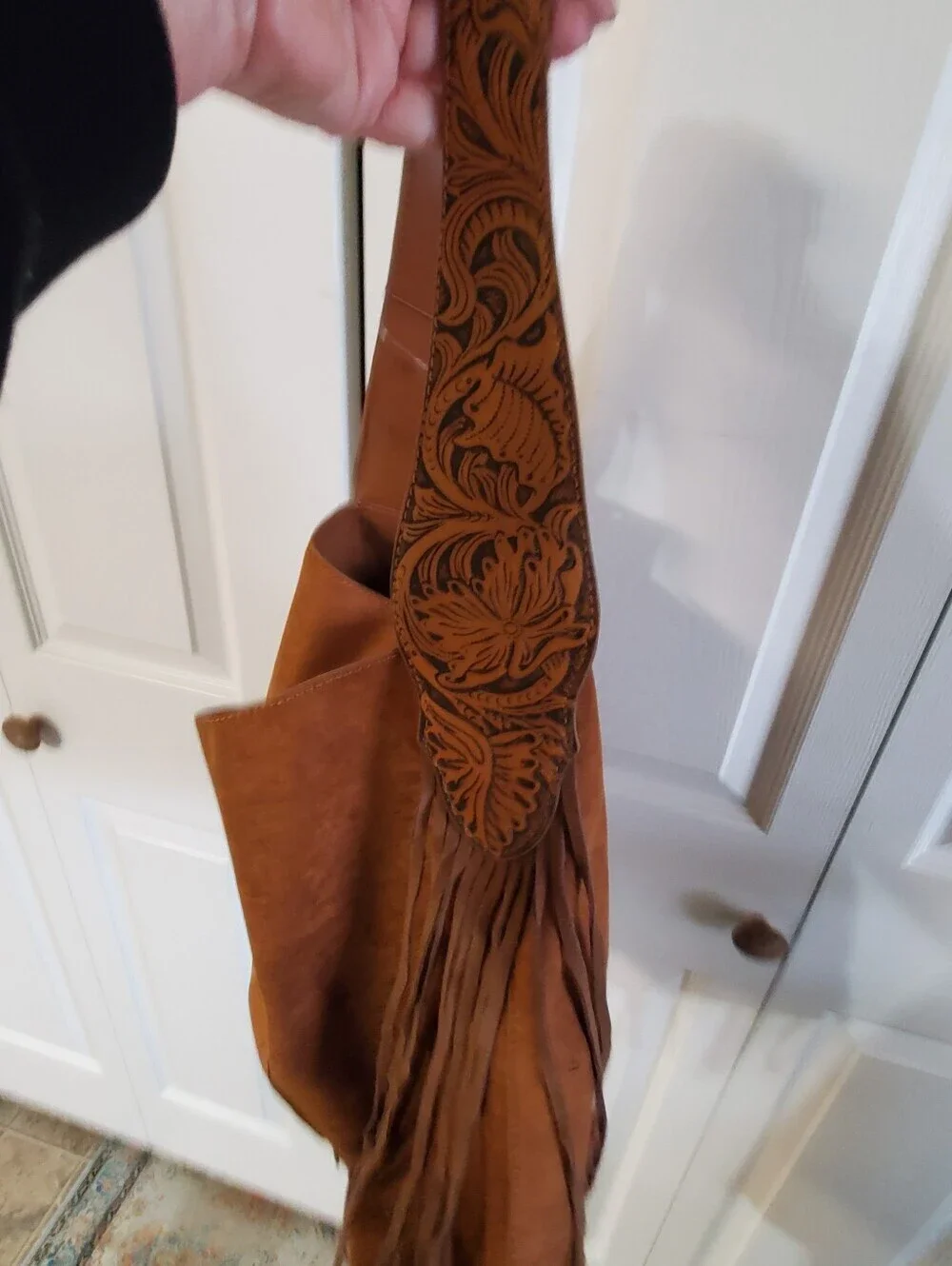 WRANGLER WESTERN BOHO. FAUX SUEDE FRINGES. TOOLED HANDLE. NWT